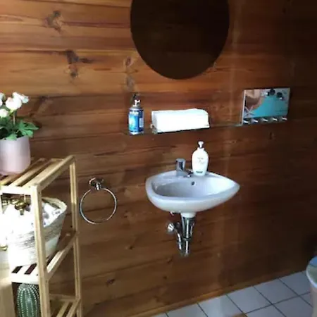 Gemuetliches Holzhaus In Idyllischer Lage بيت للعطل Ruppichteroth