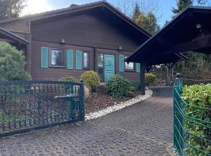 Vakantiehuis Gemuetliches Holzhaus In Idyllischer Lage
